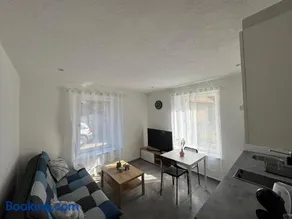 AA - Cosy - Image 1