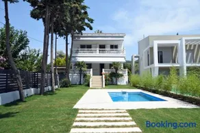 Divine Villa - Image 1