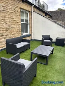 Luxury Apartment - Great Location - Image 1