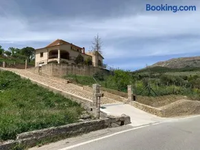 MADONIE Guest House - Image 2