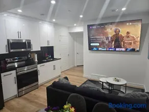 Cozy 2-Bedroom Basement Suite Just Minutes from the Airport - Image 3