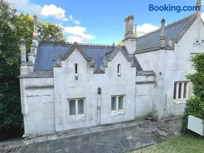 Guest Quarters at the Abbey - Image 5