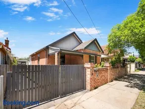 Stewart Retreat - Near CBD, Large Alfresco Area - Image 4