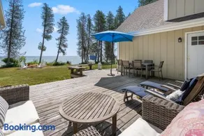 Tranquility Bay Getaway by Simple Life Rentals - Image 2