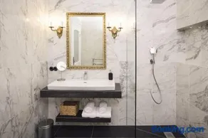Berchy Studio Apartment - Image 5