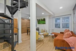 10Min to NYC - 2BR/2.5Bath-3Beds-Free Parking-No Chores - Image 4