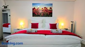 HAPPY HOMES RED - Dein stylisches Maisonette-Apartment mit Wow-Effekt! - Image 2
