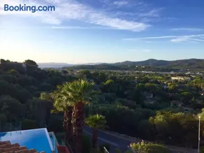 Superbe Duplex 35m2 vue mer avec piscine - Image 1