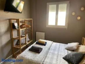 Maison avec balcon - Image 2