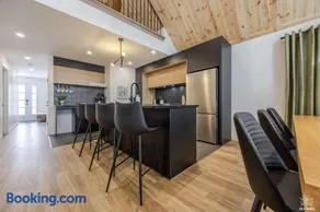 Le Struga - Scandinavian Chalet with Spa & Firepla - Image 2