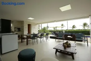 Casa Luxo em Guarajuba | 5 Suítes | Piscina Privativa | Condomínio Paraíso dos Lagos - Image 2