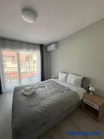 Casa Sabo Sannicoara Cluj Airport Area 2 room gray apartment - Image 1