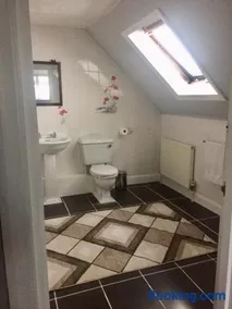 Thornleigh House - Image 5