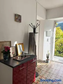 Maison au bord de la rivière - Image 4