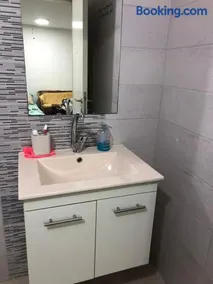 Simple Room - Image 5