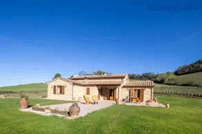 Casale Pavone by VacaVilla - Image 1