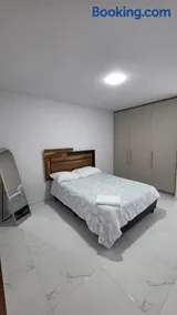 Casa Trebol Moderna Exclusiva ValQuirico - Image 1