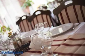 HOTEL CARPATHIA - Image 2