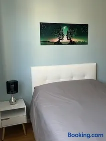 Appartement spacieux avec parking privé - Image 2