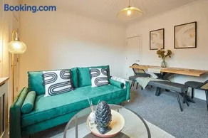 Host Stay Joffre Avenue - Image 2