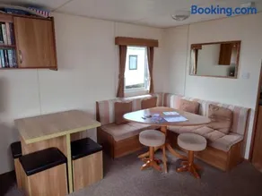 LBL18 - 3B - Parkdean Resorts - Camber Sands - Image 3