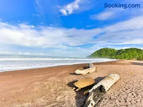 Luxury Condo at Jaco Bay, Costa Rica's best beach - Image 2