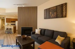 Bright Soulard Loft-King-Queen 2 Baths Parking - Image 5