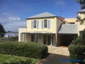 Dockside Waterfront Indulgence - Image 3