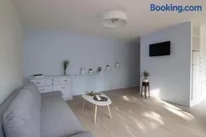 Blue city apartment - Image 2