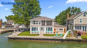 Grand Horizon St Clair Riverfront Oasis - Image 1