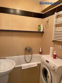 Green Apartment - Image 2