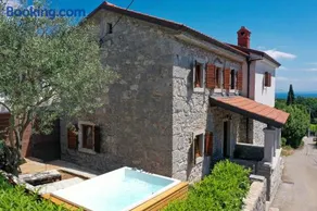 Villa Fani with Jacuzzi - Image 4