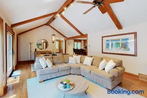 Mews Village Villa - Image 3