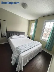 A Nice Window View room - Image 1