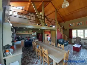 Au Bout du Village - Image 2