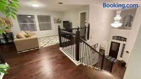 NA - The Park Side Lux Family friendly smart home close to all Dallas Attractions - Image 2