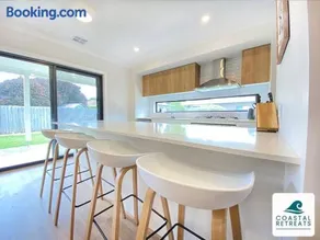 Scotty’s Place – Luxury Retreat - Image 3
