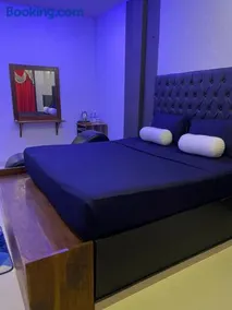 Elephant Trio Hotel - Image 3