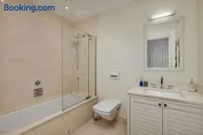 Porto Montenegro One Bedroom Appartmant - Image 5