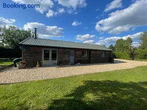 The Lambing Lodge - Image 2