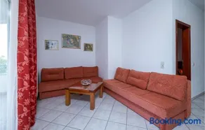 Gorgeous Apartment In Pula With Wifi - Image 3