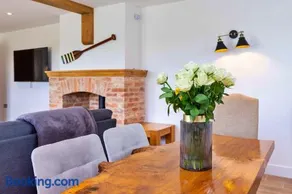Finest Retreats - The Holt - Image 3