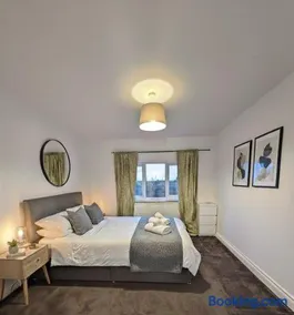 Stylish 2bdr Apartment East Croydon Gatwick Sleeps 6 - Image 3