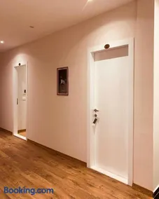 Merly Hotel - Image 3