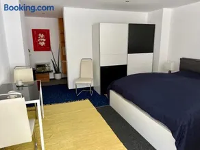 Modern Private Apartment Feldkirch with Kitchen, WiFi & Parking - Image 2