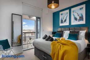 Plymouth Penthouse Apartment-Sea View-Sleeps 7- Habita Property - Image 4