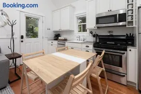 Seabrook 2-Bdrm with Hot Tub, AC, Pet Friendly - Image 2