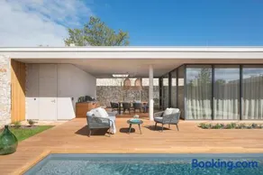 Luxury Villa Serenity Pula 3 with Heated Pool - Image 2
