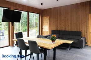 Metsamajake Hubert sauna ja mullivanniga looduse keskel - Image 4