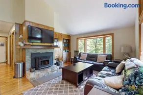 Killington's Hideaway - Image 2